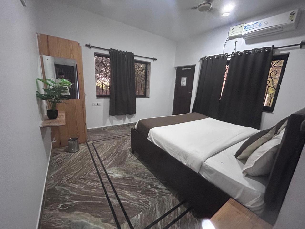 Hotel Baga Place Cameră foto